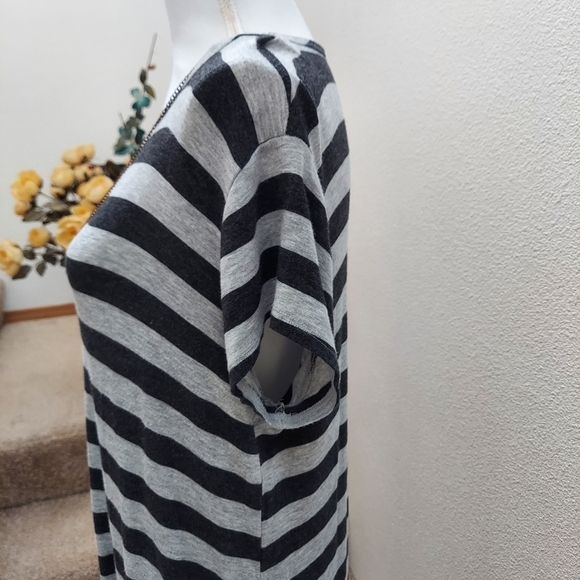 Striped Black and White Maxi Dress Size 1X. Lightweight. Stretchy. Comfort. - Picture 3 of 4
